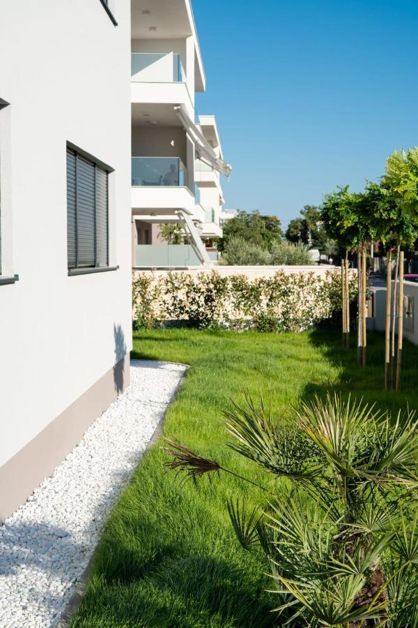 Lena Luxury Apartment *