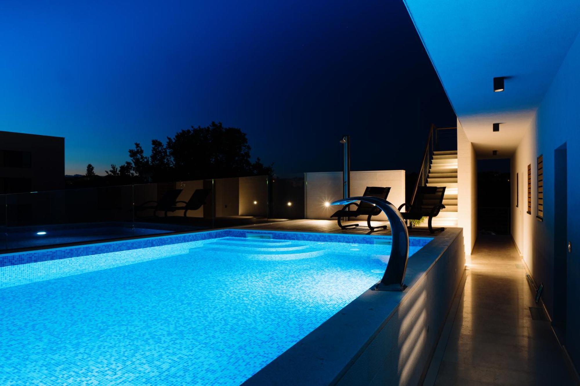 Lena Luxury Apartment